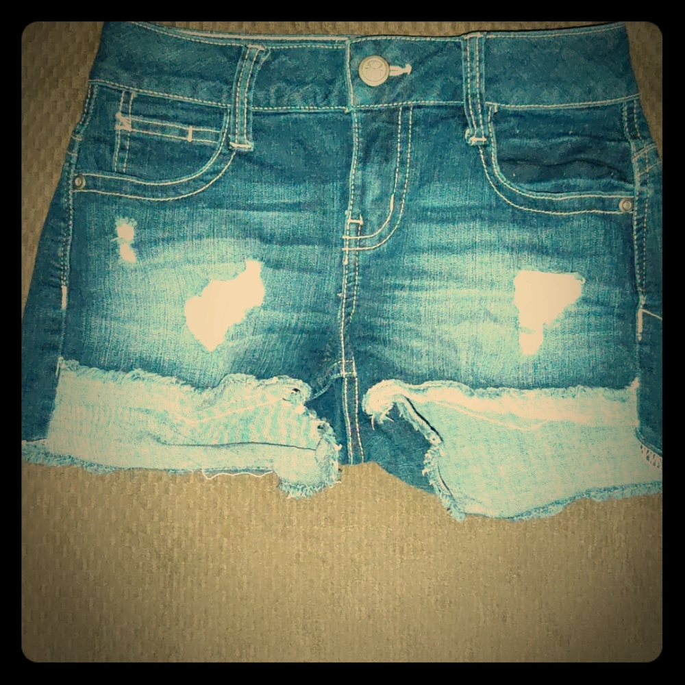 NO Boundaries woman's shorts